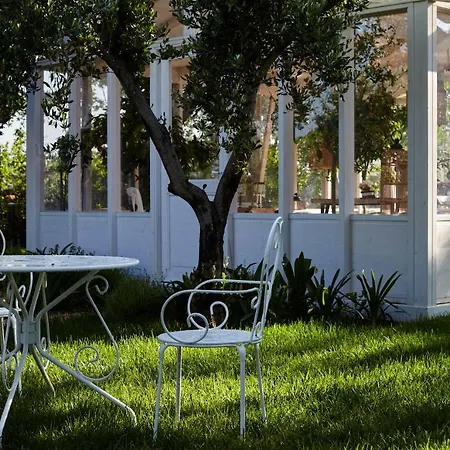 Agapanto Masseria 住宿加早餐酒店 孔韦尔萨诺