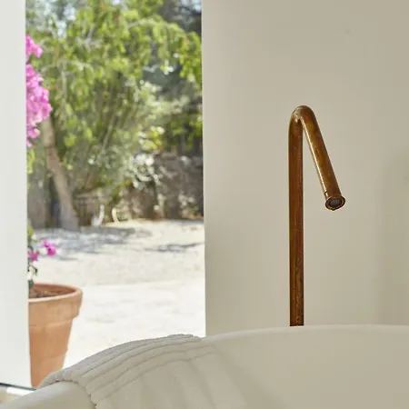 Agapanto Masseria * 孔韦尔萨诺